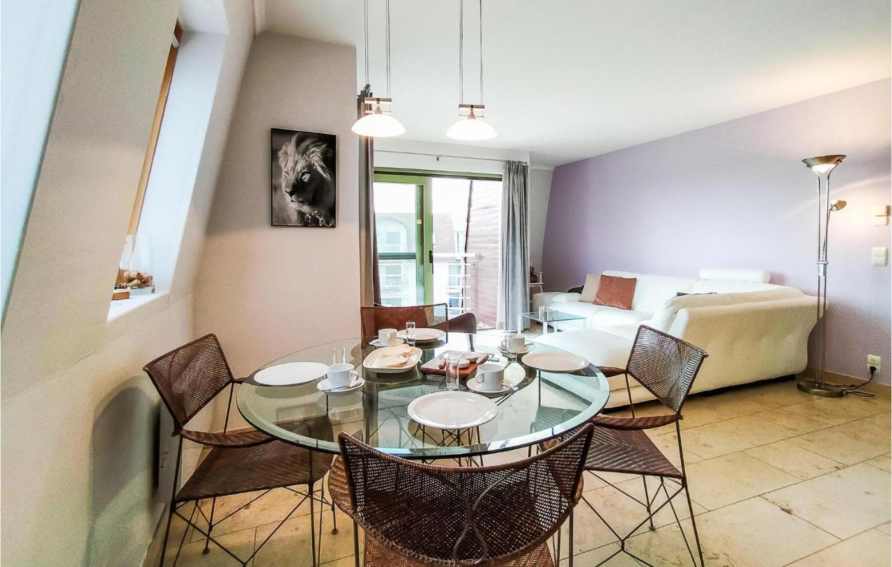 Nice Apartment In Bredene With Kitchen Exterior foto