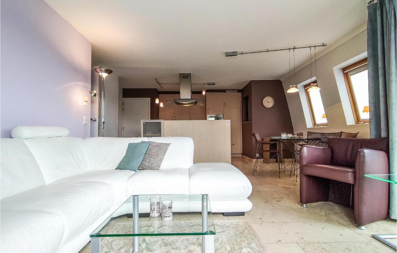 Nice Apartment In Bredene With Kitchen Exterior foto
